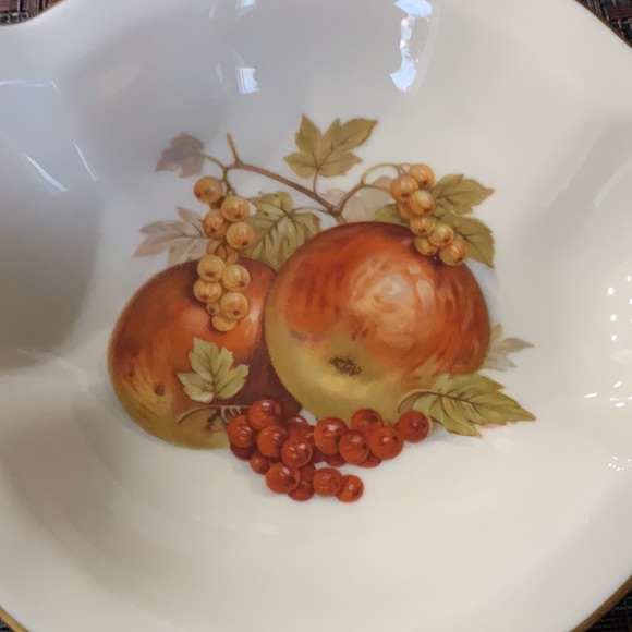 Picked China Dish - Picture 2 of 8